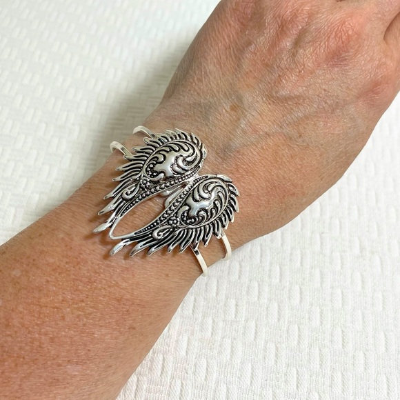 Jewelry - Angel Wings Hinged Bangle Bracelet Silver Tone